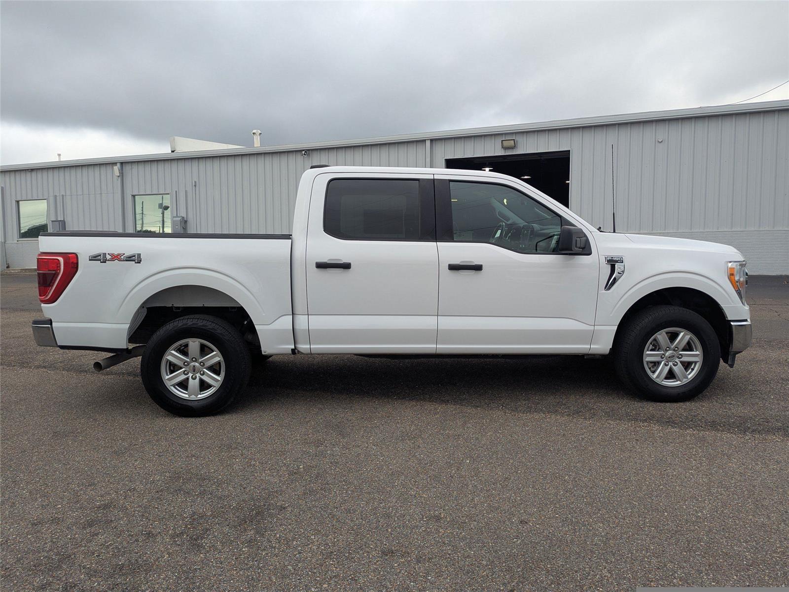 2022 Ford F-150 XLT photo 6