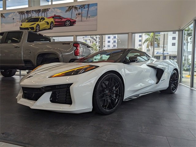 2025 Chevrolet Corvette Z06 3LZ photo 4