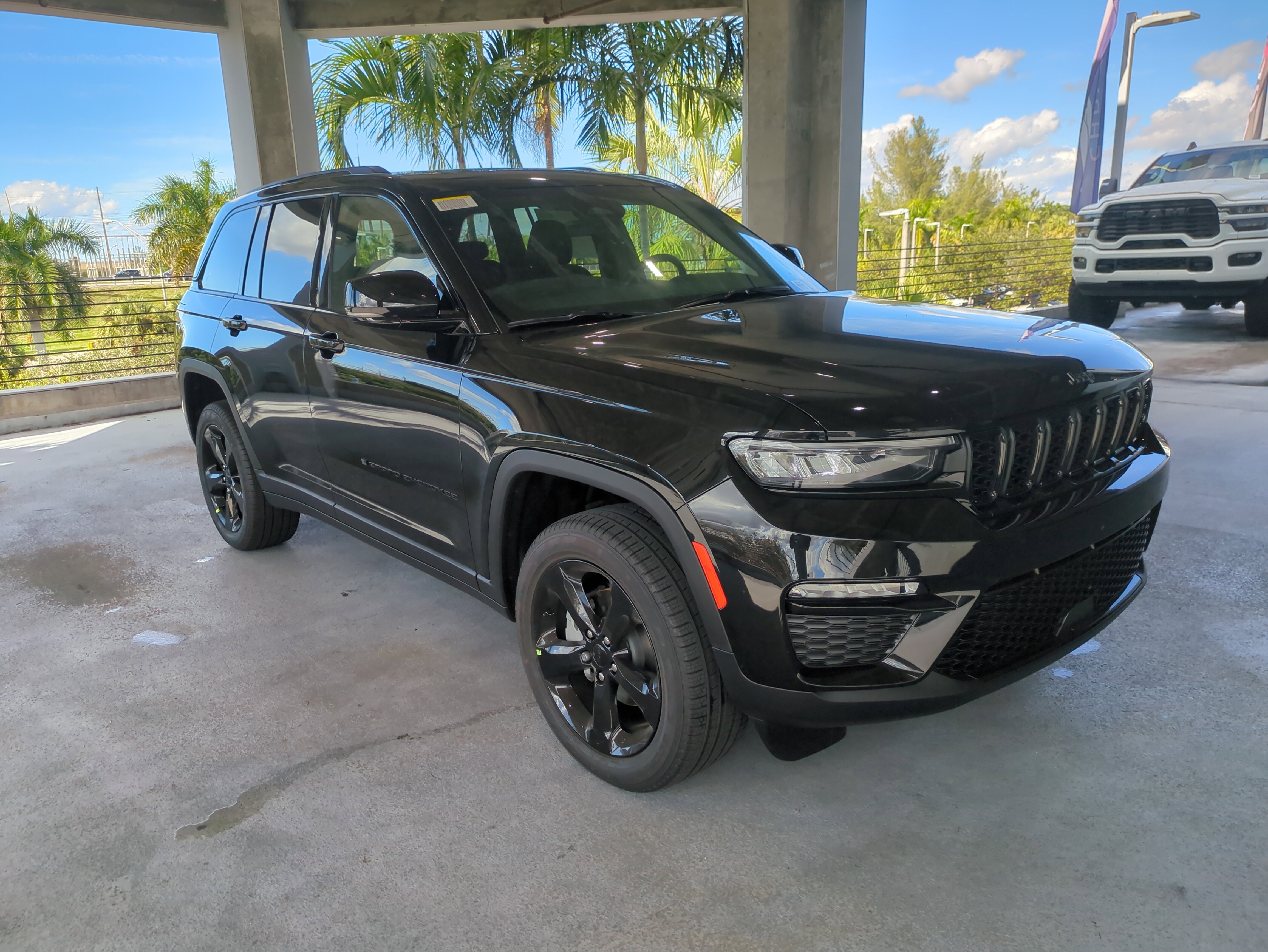 2025 Jeep Grand Cherokee Limited's photo