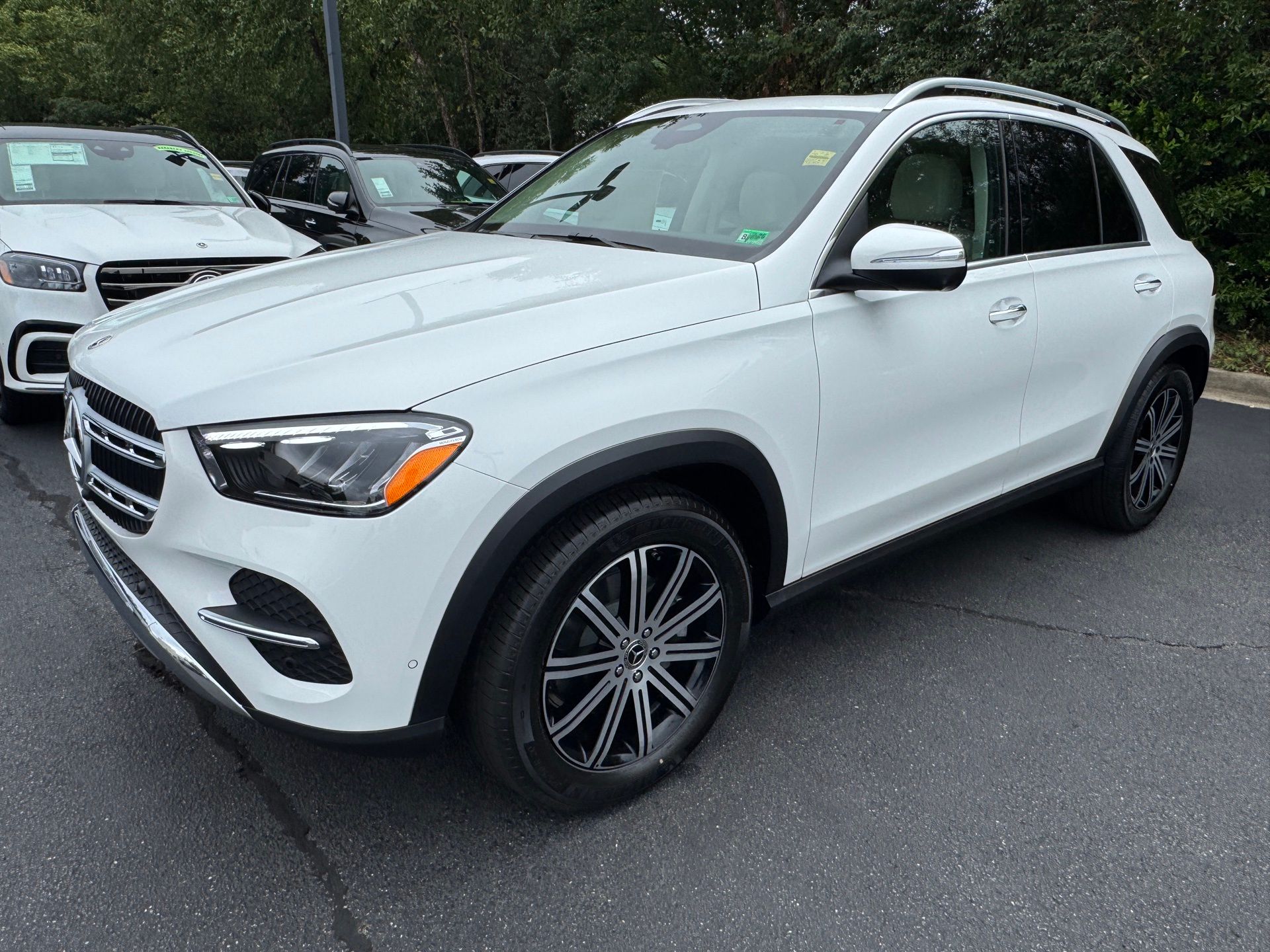 2026 Mercedes Benz GLE 350 4MATIC photo 3