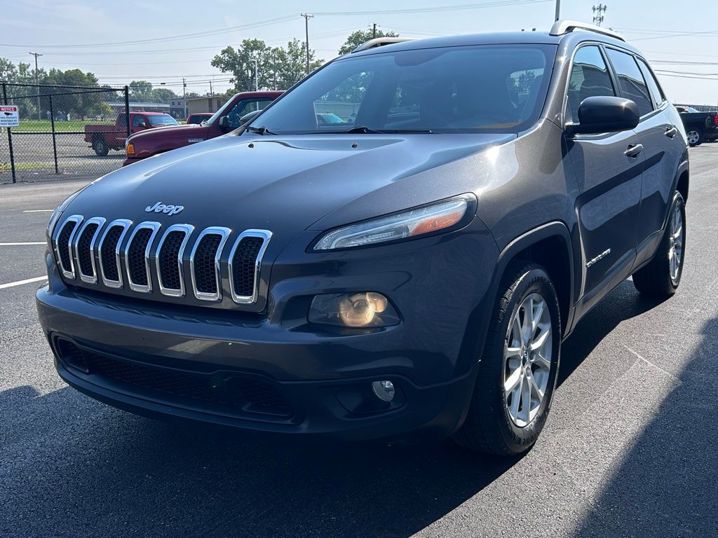 2014 Jeep Cherokee Latitude photo 9