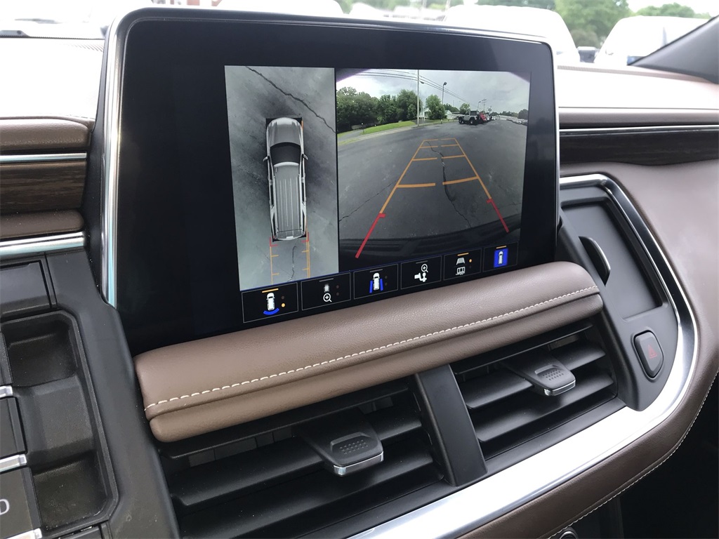 2023 Chevrolet Suburban High Country photo 16