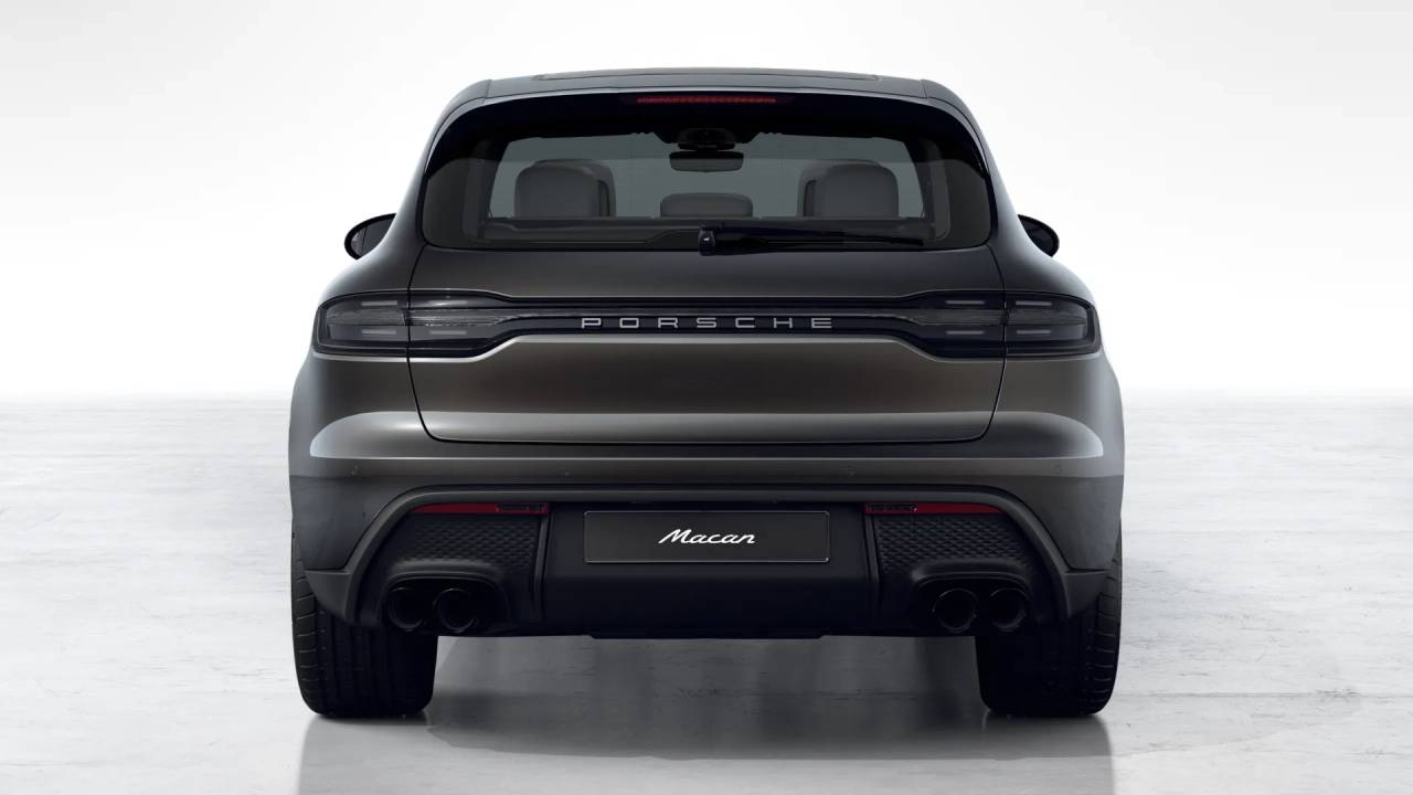 2026 Porsche Macan T photo 7