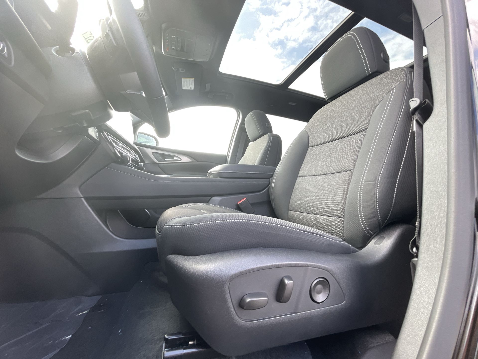 2026 Chevrolet Traverse photo 52