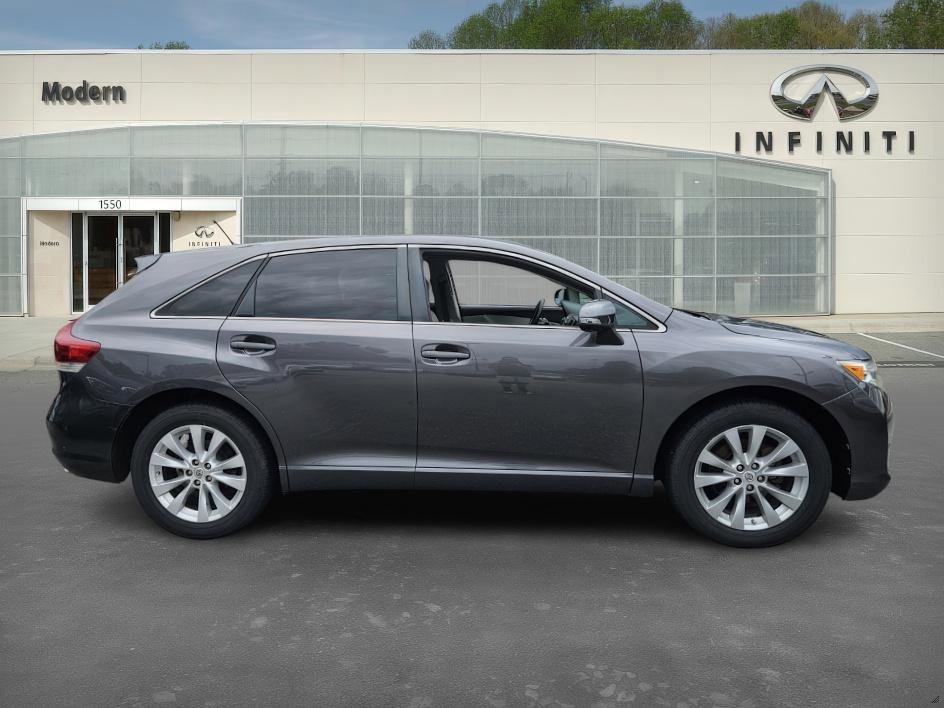 2013 Toyota Venza LE photo 3