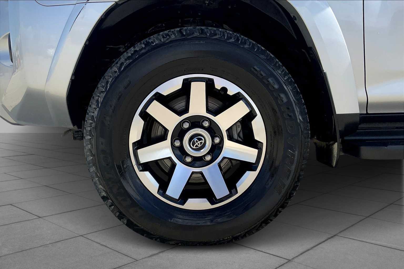 2024 Toyota 4Runner TRD photo 10