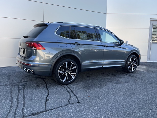 2024 Volkswagen Tiguan SEL R-Line Black photo 24