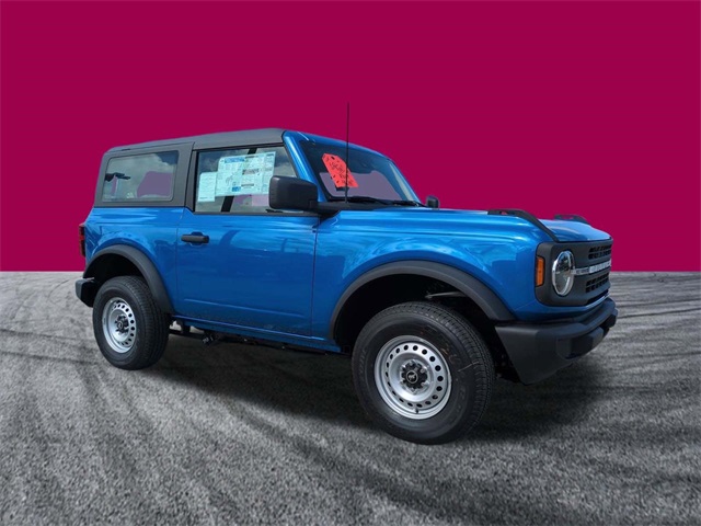 2025 Ford Bronco Base photo 2