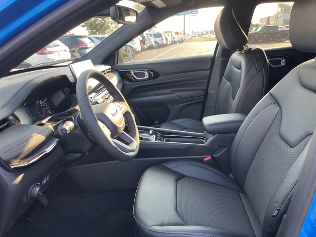 2025 Jeep Compass Latitude photo 7