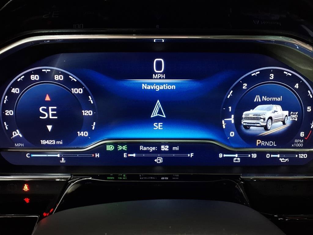 2025 Chevrolet Silverado 1500 LT photo 8