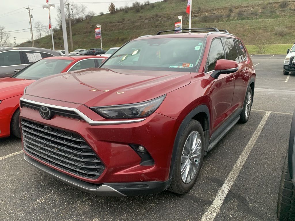 2025 Toyota Grand Highlander Platinum photo 4