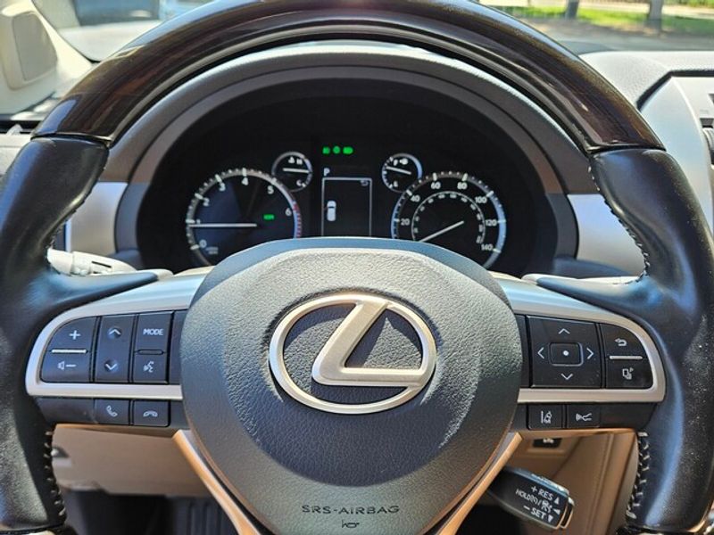 2021 Lexus GX 460 Premium photo 23