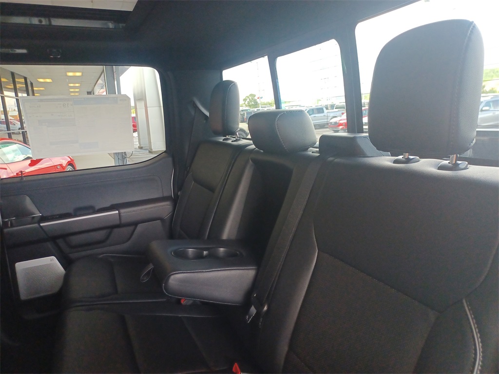 2025 Ford F-150 Lariat photo 18