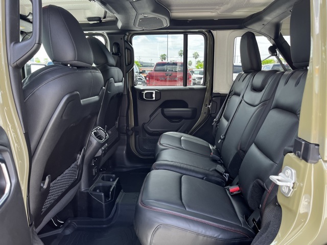 2025 Jeep Wrangler Rubicon photo 18