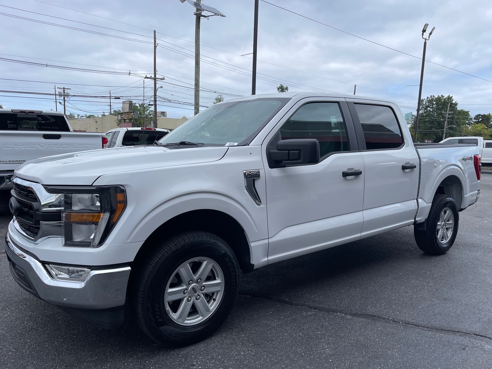 2023 Ford F-150 XLT photo 3