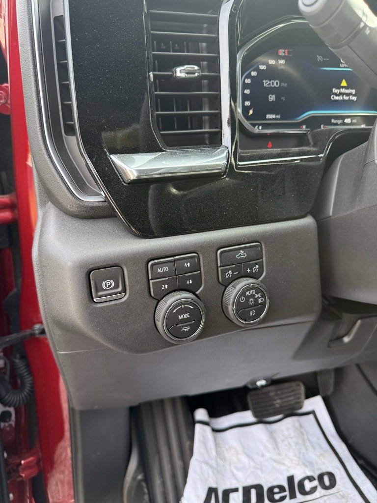 2025 Chevrolet Silverado 1500 RST photo 12