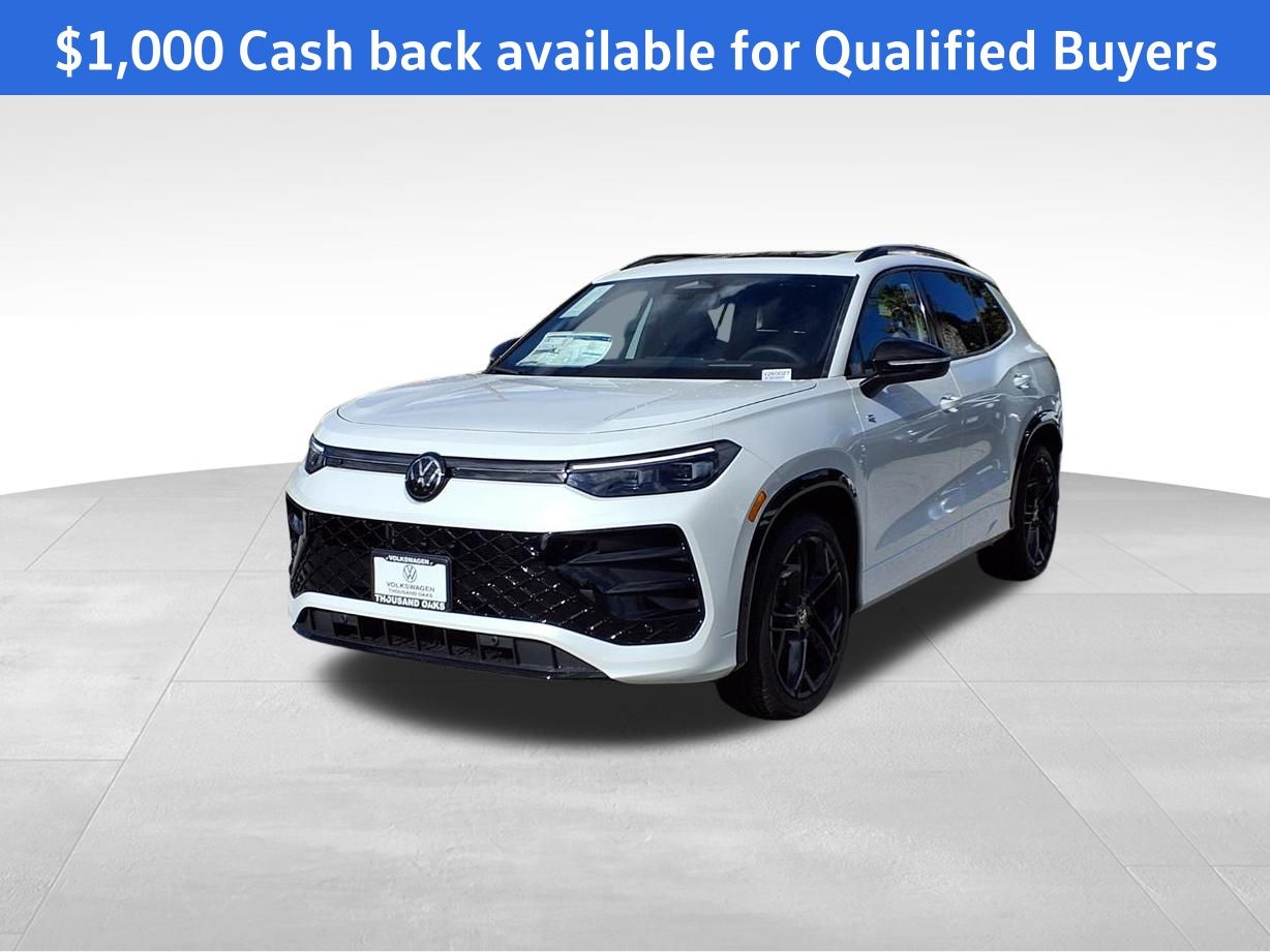 2026 Volkswagen Tiguan SE R-LINE BLACK's photo