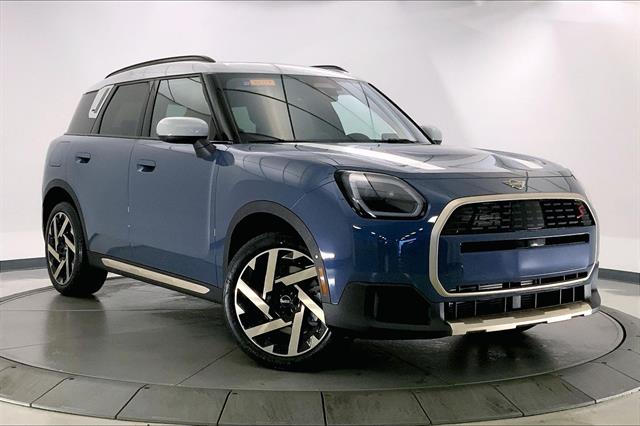 2026 MINI Countryman S's photo