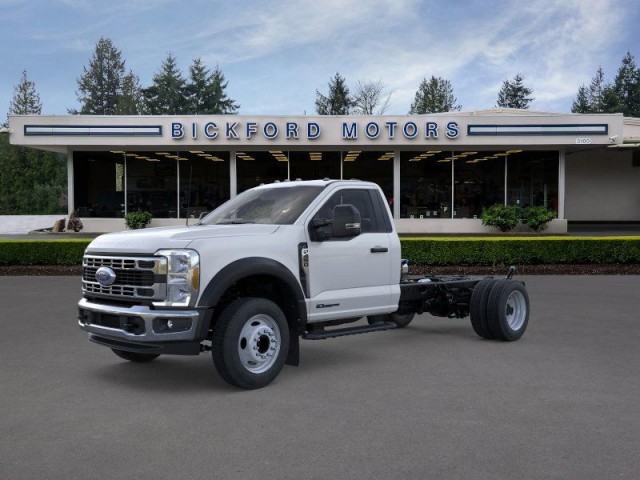 2025 Ford F-450 Super Duty Chassis Cab XL's photo