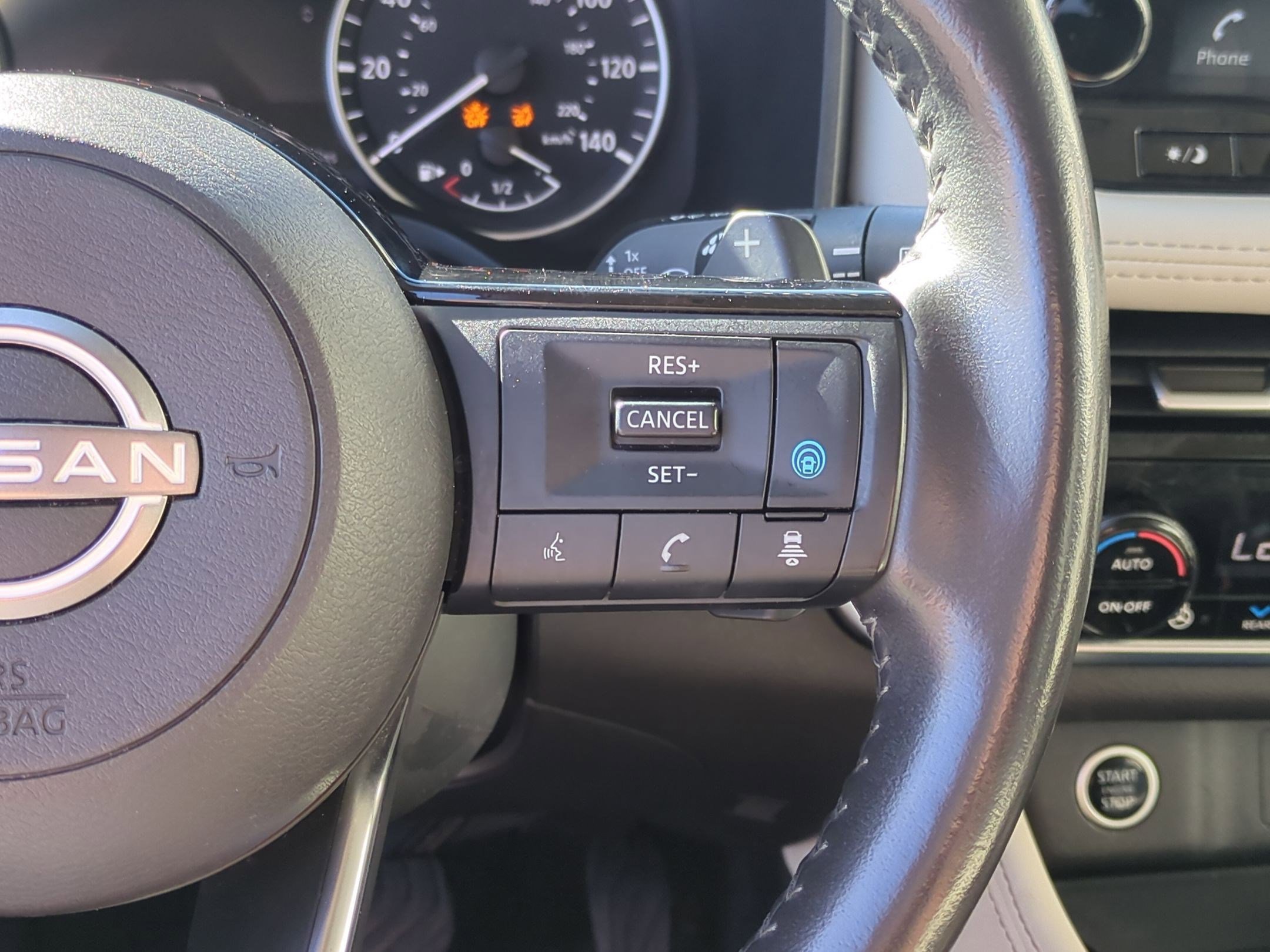 2023 Nissan Rogue SL photo 15