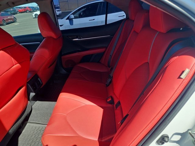 2019 Toyota Camry XSE V6 photo 12