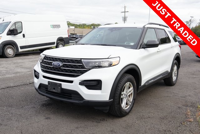 2021 Ford Explorer XLT photo 3