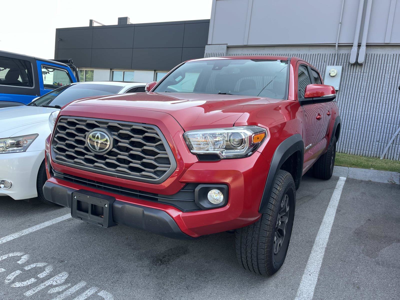 2022 Toyota Tacoma TRD Off-Road photo 3