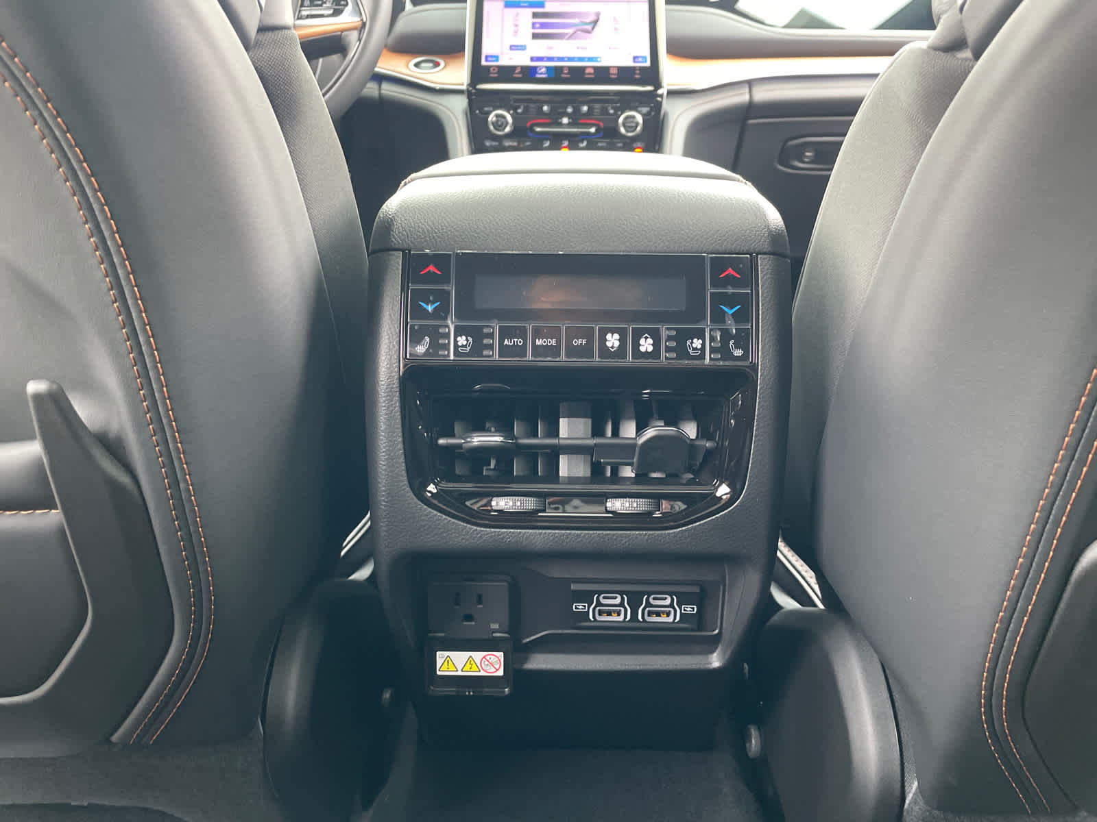 2025 Jeep Grand Cherokee Summit Reserve photo 13