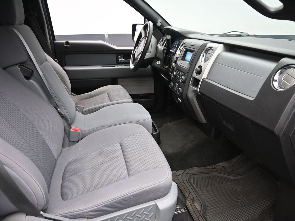 2013 Ford F-150 XLT photo 5