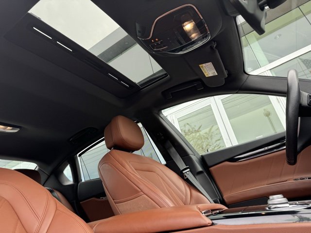 2022 Maserati Quattroporte GT photo 10