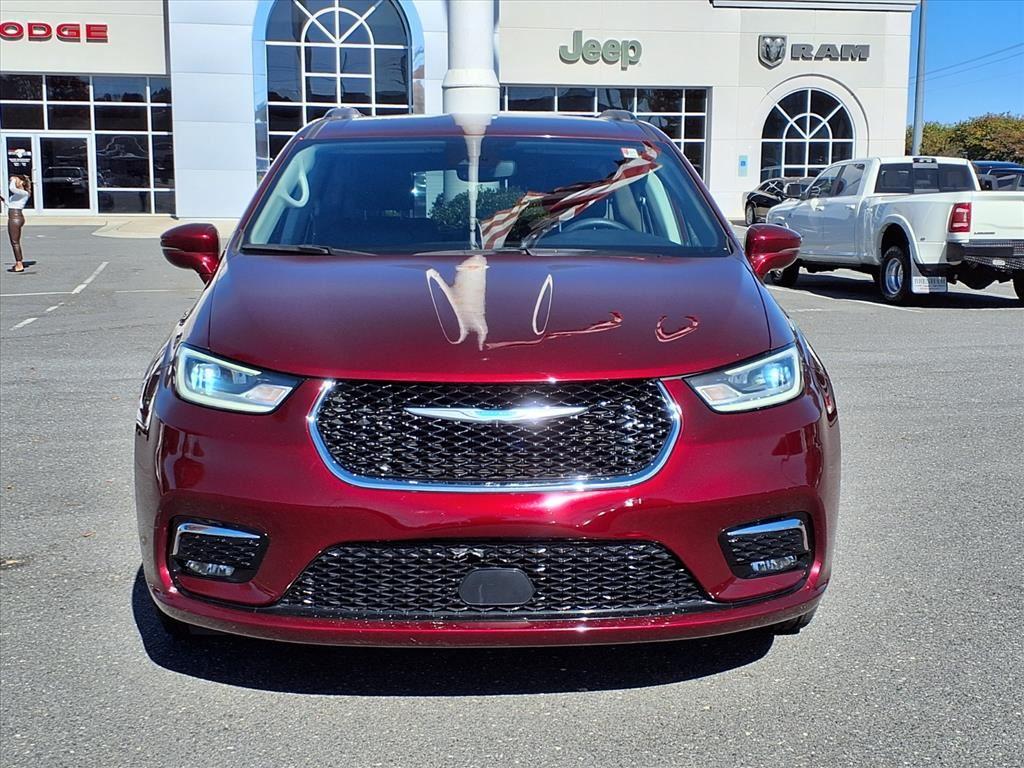 2021 Chrysler Pacifica Hybrid Touring photo 2