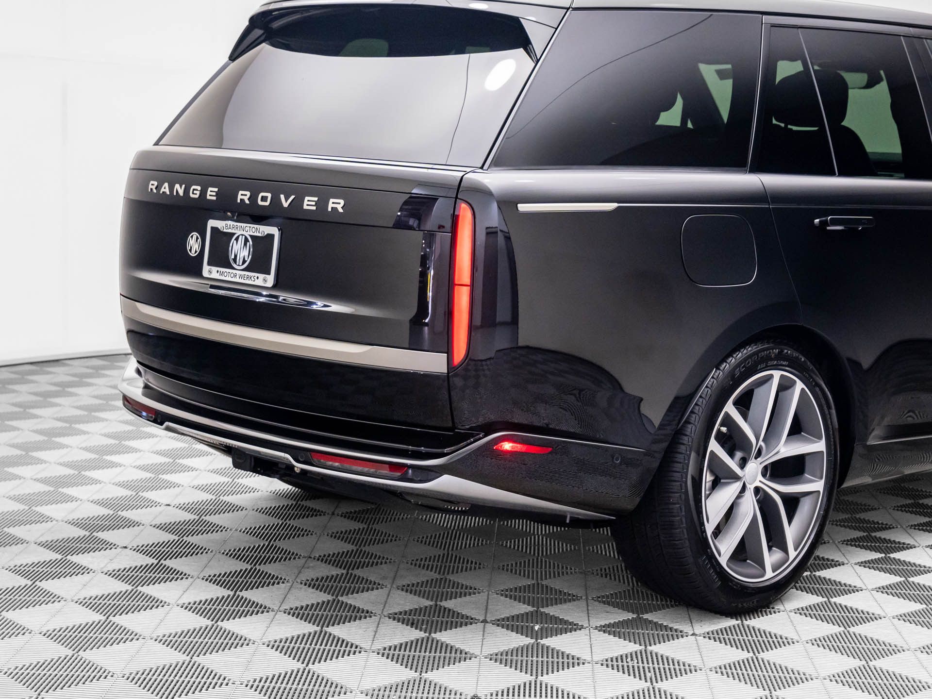2025 Land Rover Range Rover SE photo 25