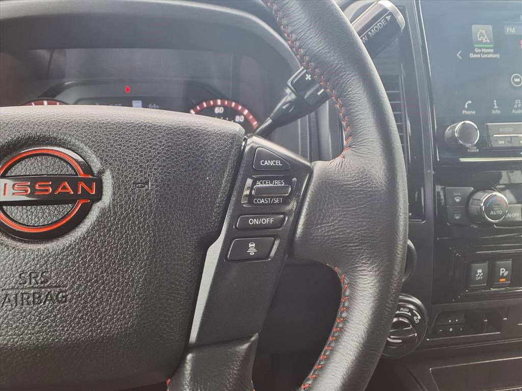 2024 Nissan Titan PRO-4X photo 18