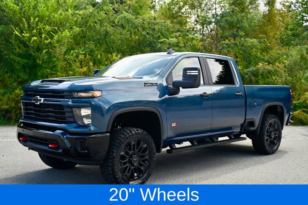 2026 Chevrolet Silverado 2500HD Custom photo 3