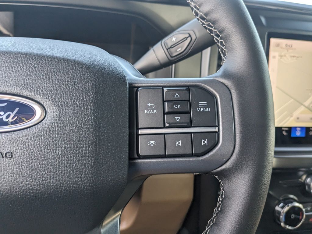 2025 Ford F-350 Lariat photo 29