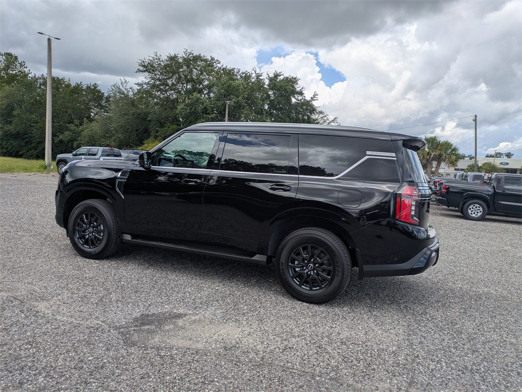 2025 Nissan Armada SV photo 5