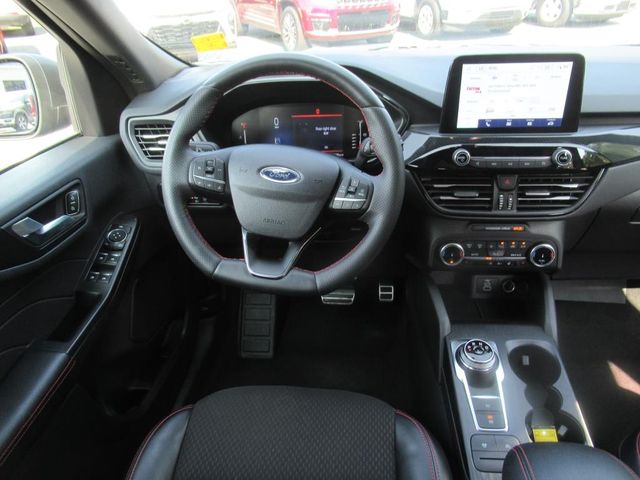 2024 Ford Escape ST-Line photo 14
