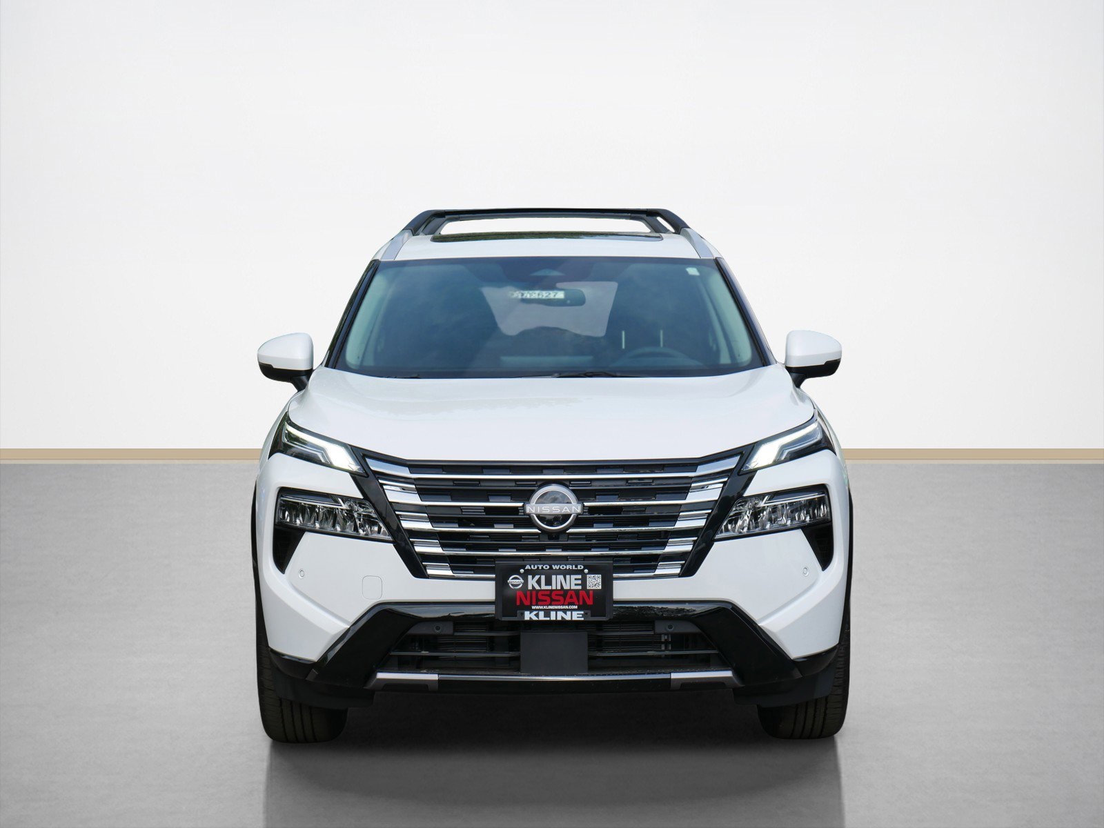 2025 Nissan Rogue Platinum photo 4