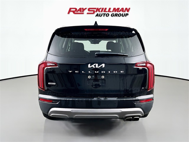 2022 Kia Telluride EX photo 3
