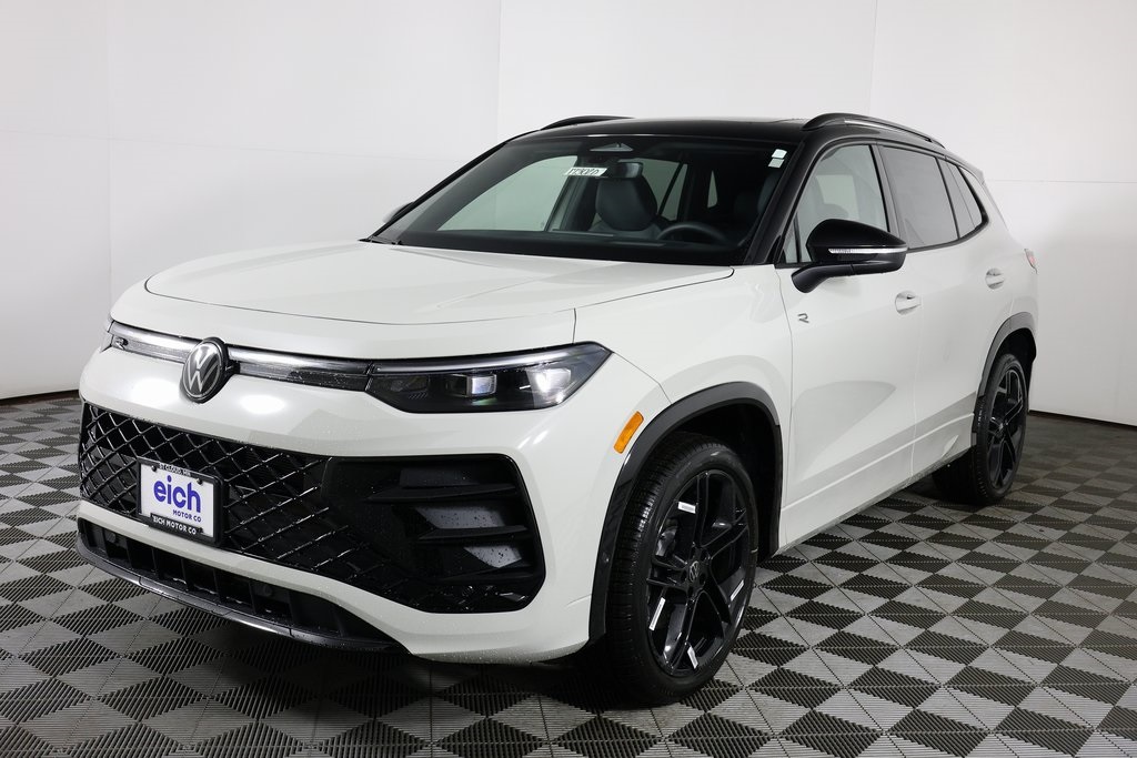 2025 Volkswagen Tiguan SE R-Line Black photo 3