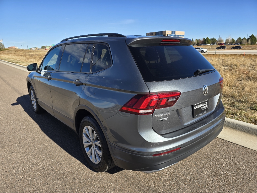 2018 Volkswagen Tiguan Sport photo 3