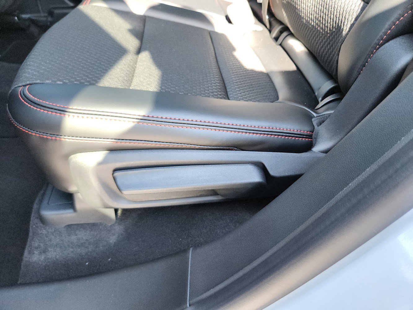 2025 Ford Escape ST-Line photo 22