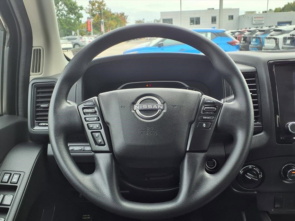 2023 Nissan Frontier Crew Cab S photo 7