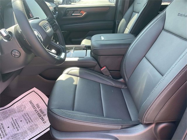 2025 Gmc Yukon Denali photo 13