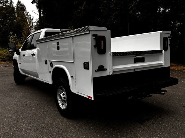 2024 Chevrolet Silverado 2500HD photo 3