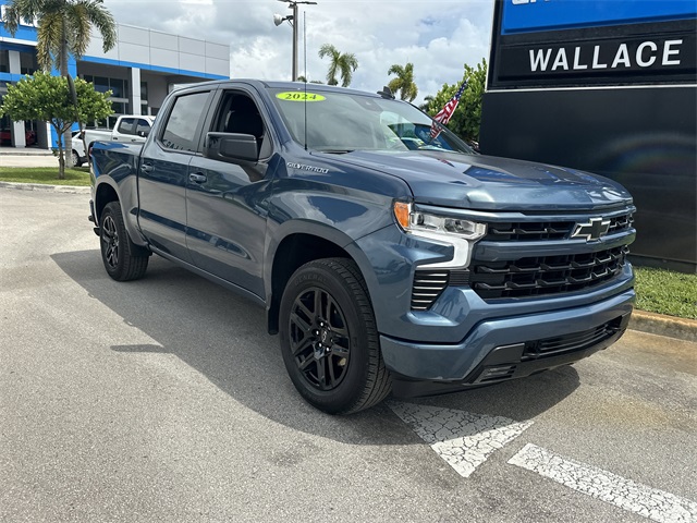 2024 Chevrolet Silverado 1500 RST photo 3