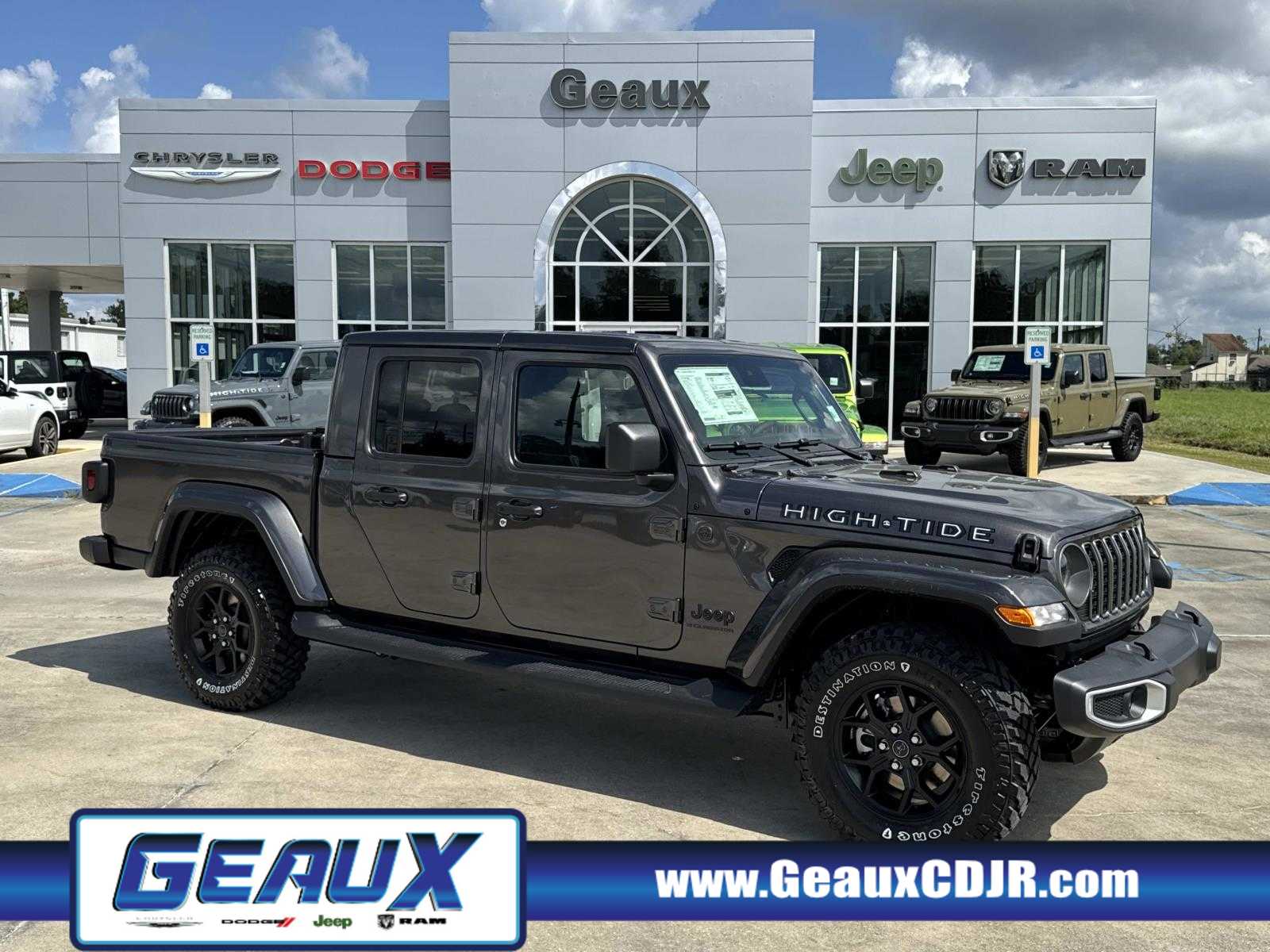 2025 Jeep Gladiator High Tide's photo
