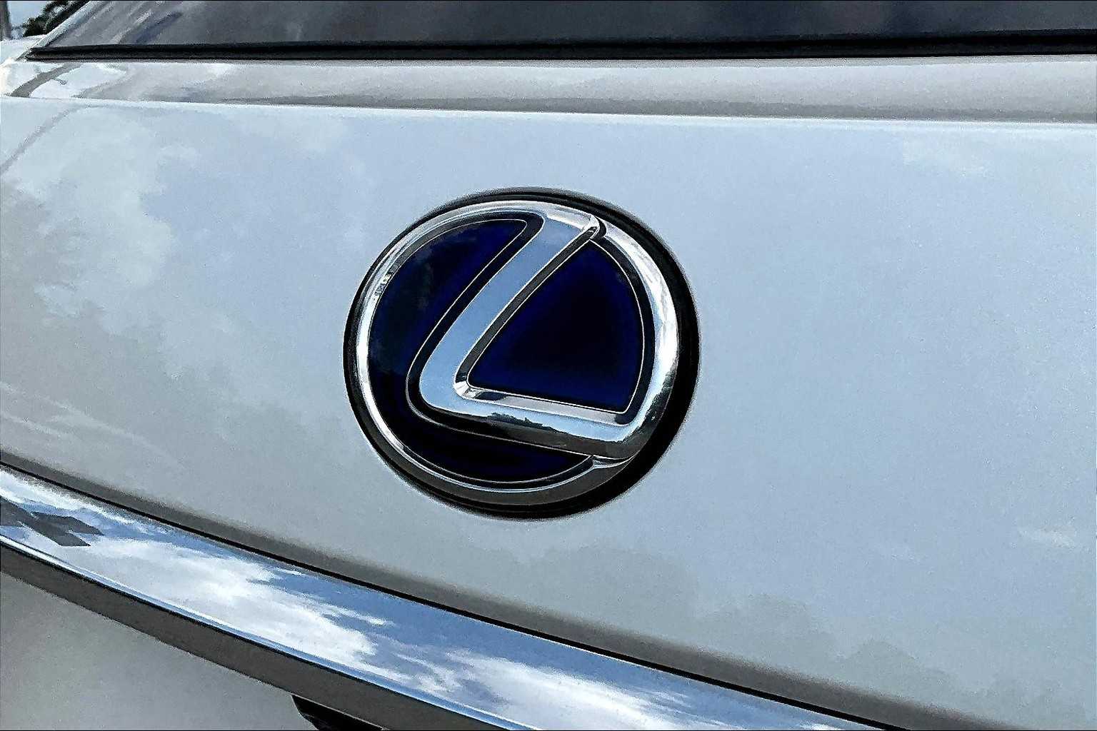 2022 Lexus RX 450h photo 30