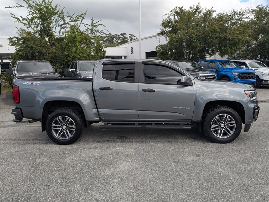 2021 Chevrolet Colorado LT photo 2