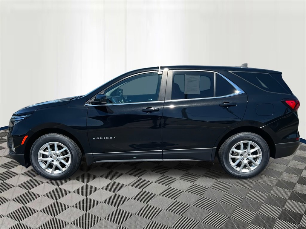 Used 2022 Chevrolet Equinox LT with VIN 3GNAXJEV4NL171703 for sale in Eastpointe, MI